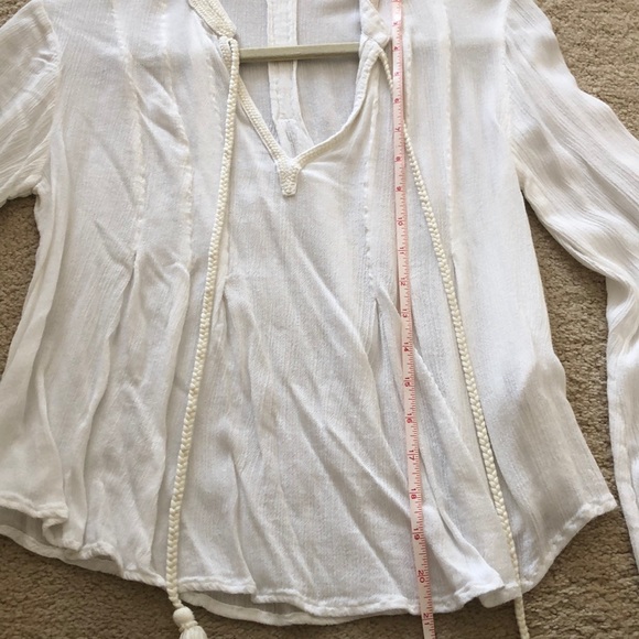 Ivory Anthropologie Top - Picture 6 of 7